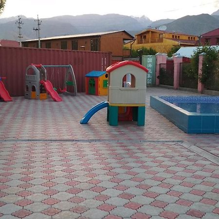 Mini-Pansionat Maksat Cholpon-Ata Exterior photo