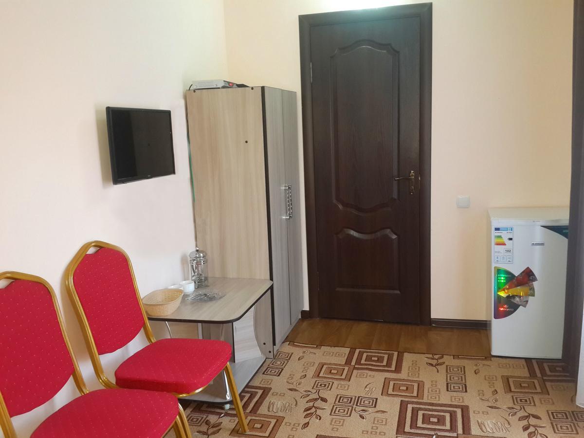 Mini-Pansionat Maksat Cholpon-Ata Exterior photo