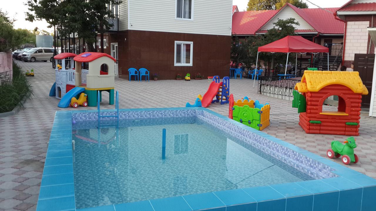 Mini-Pansionat Maksat Cholpon-Ata Exterior photo